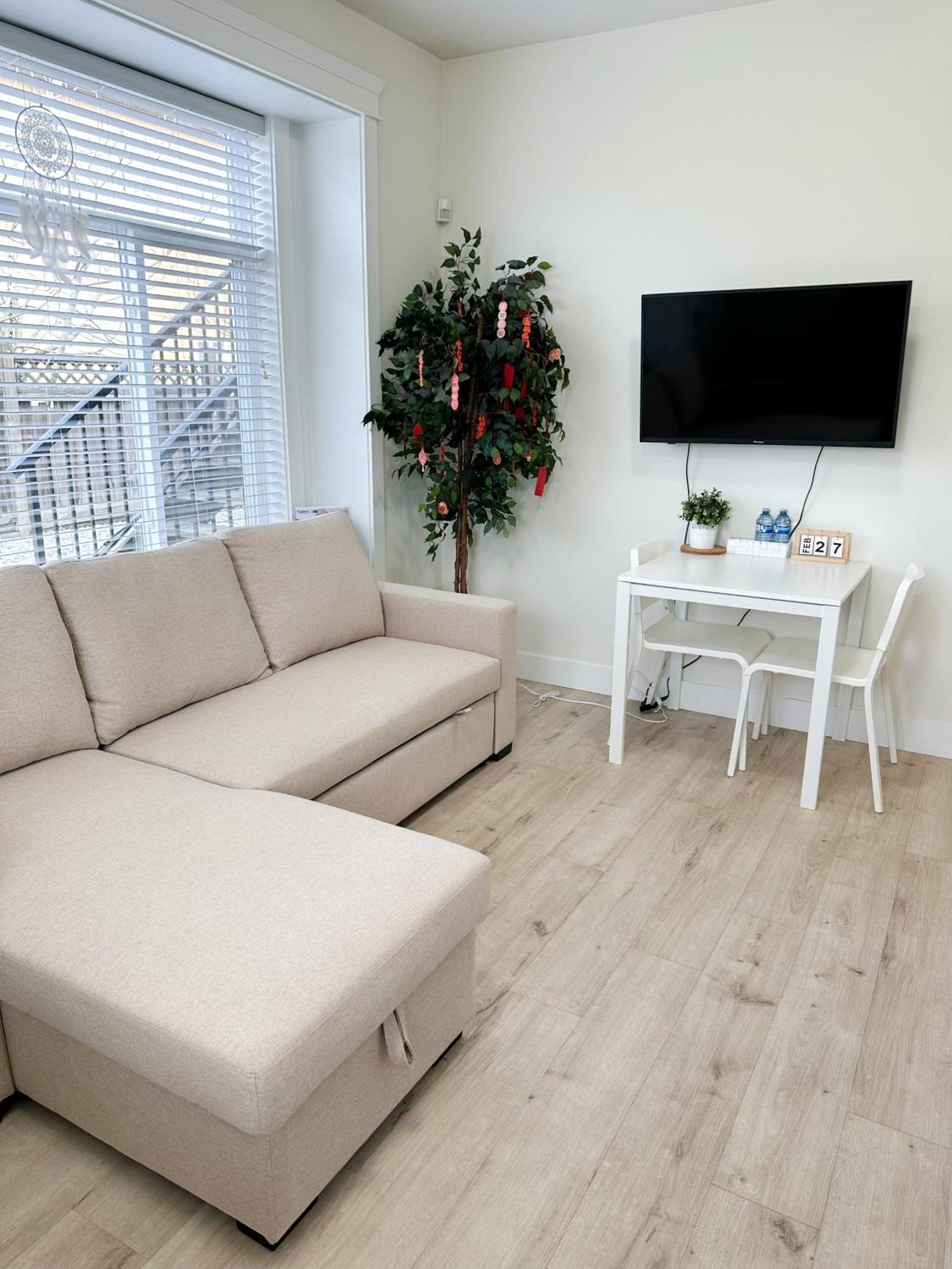 Si & Daniel Home Near Yvr Airport & Skytrain Separate Entry Free Parking 列治文 外观 照片